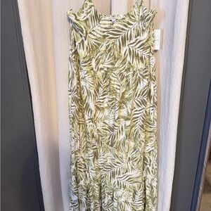 Green Leaf Print Maxi Dress